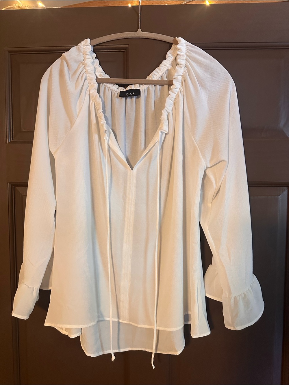 Vici White Ruffled V-Neck Peasant Blouse